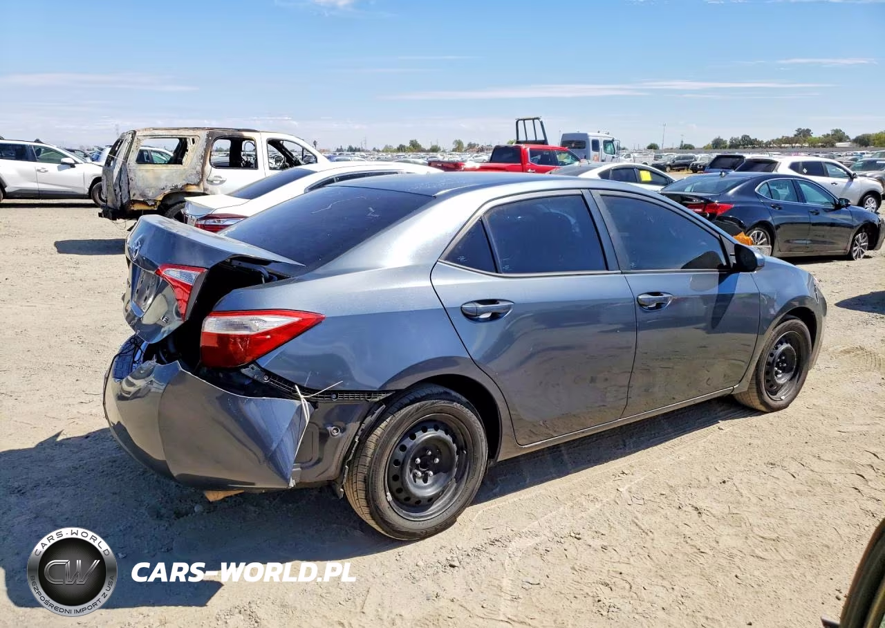 2015 Toyota Corolla Le VIN:5YFBURHE6FP202776 - 3