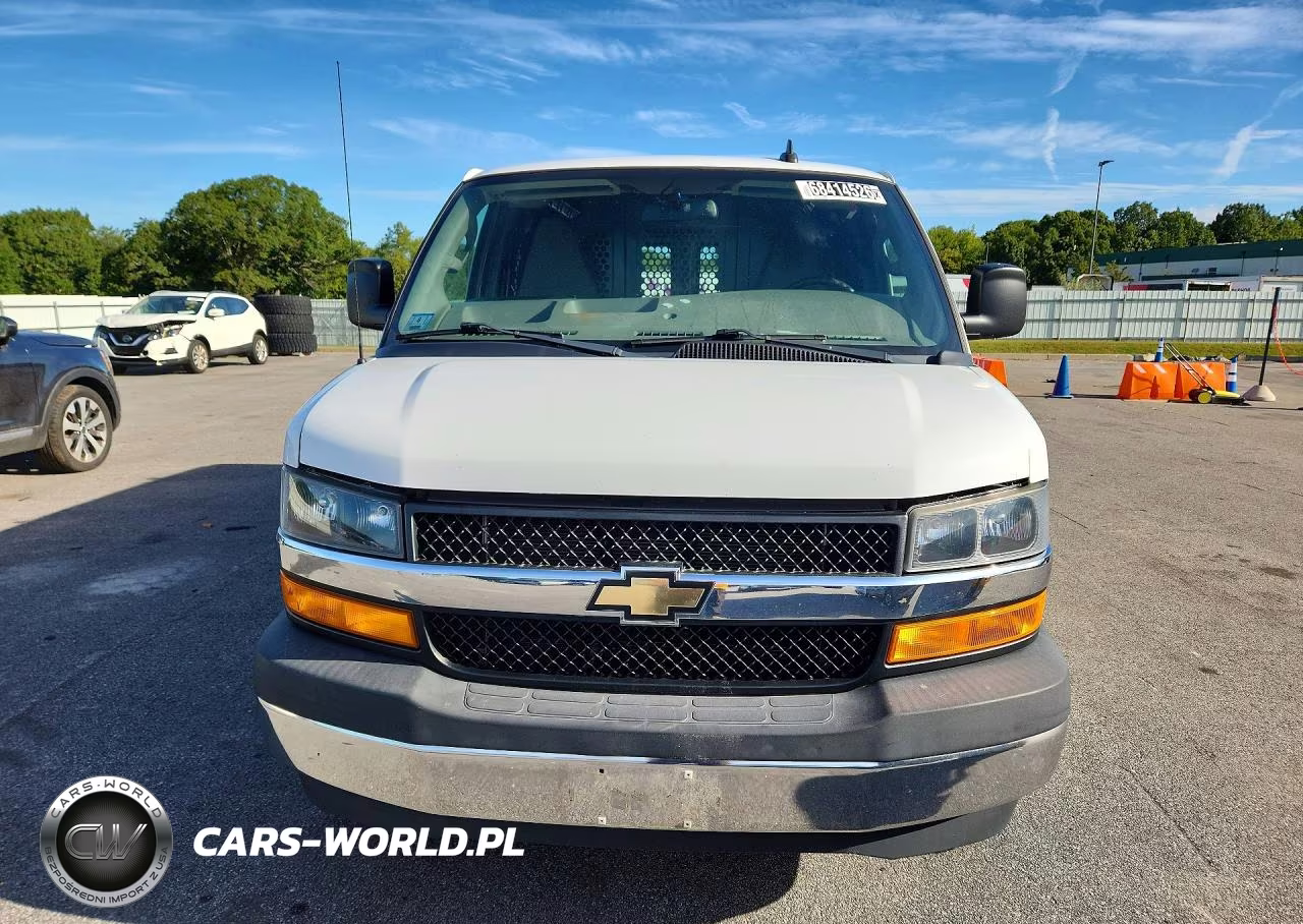 2019 Chevrolet Express G3500 VIN:1GCZGGFG6K1308125 - 5