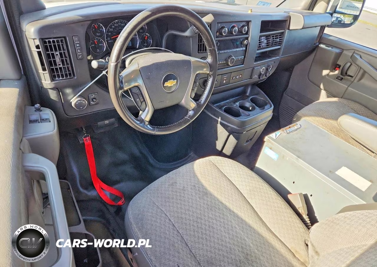 2019 Chevrolet Express G3500 VIN:1GCZGGFG6K1308125 - 8