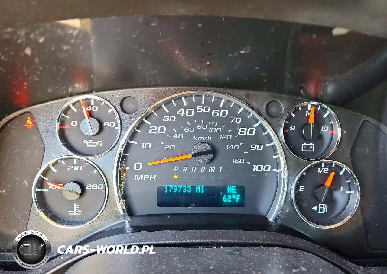 2019 Chevrolet Express G3500 VIN:1GCZGGFG6K1308125 - 9