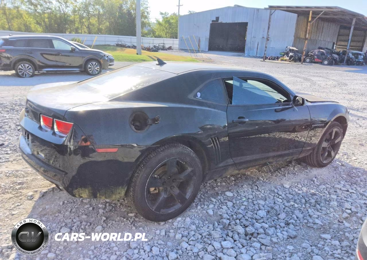 2011 Chevrolet Camaro Ls VIN:2G1FA1ED0B9102084 - 3