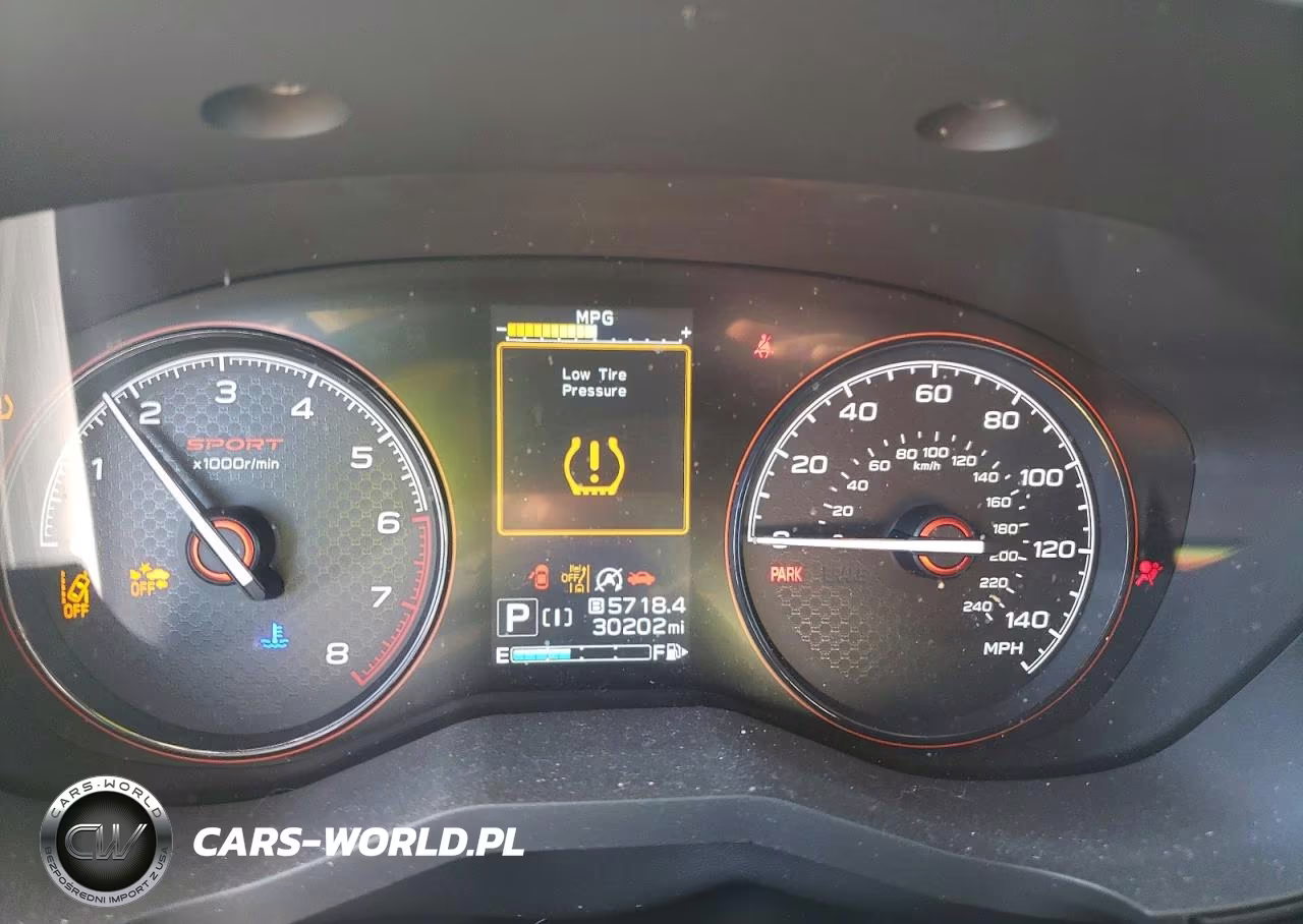 2024 Subaru Forester Sport VIN:JF2SKAGCXRH500823 - 9