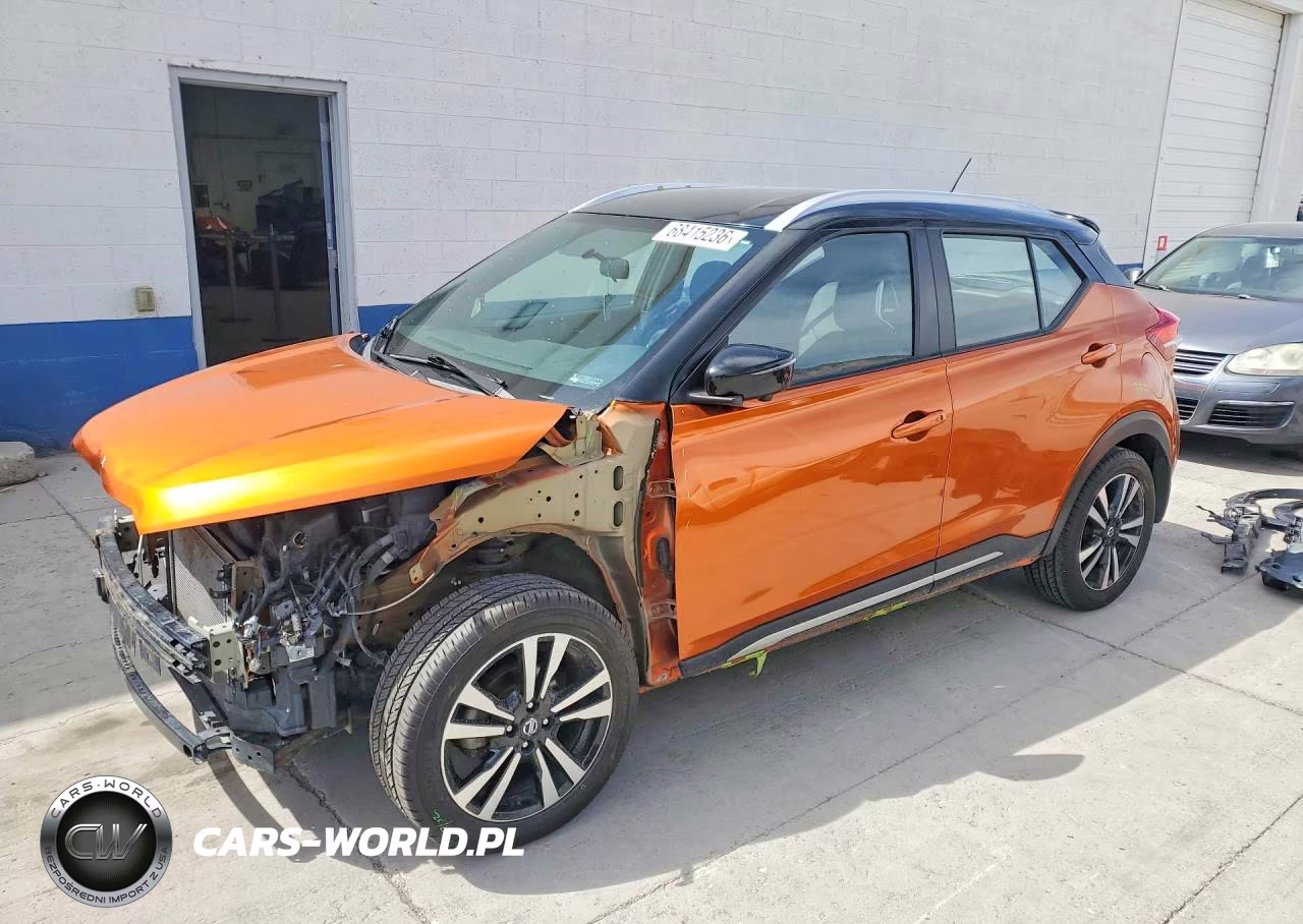 2018 Nissan Kicks Sr