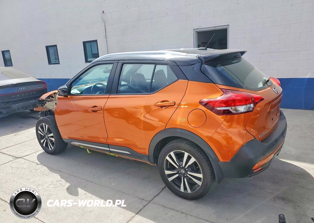 2018 Nissan Kicks Sr VIN:3N1CP5CU2JL546424 - 2