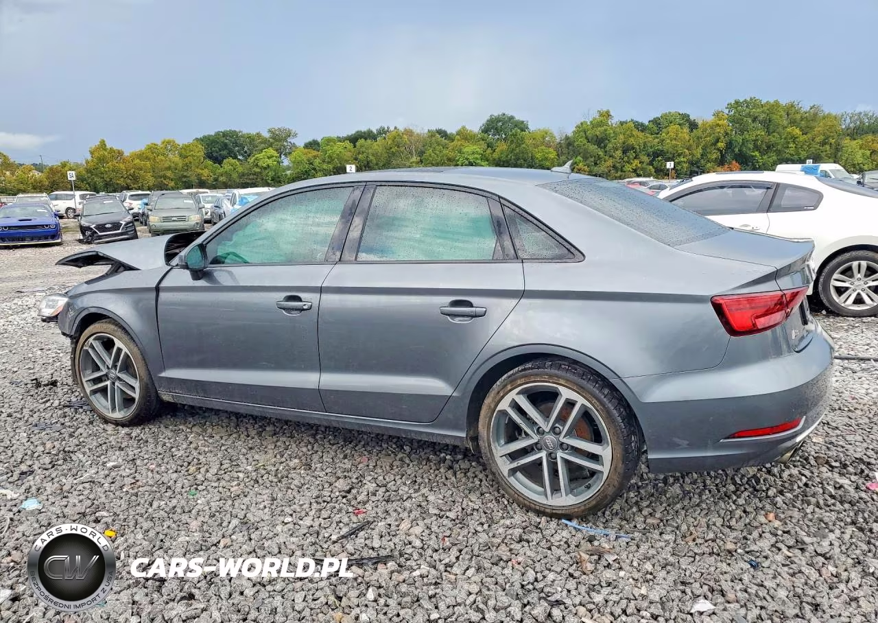 2018 Audi A3 Premium VIN:WAUAUGFF9J1083921 - 2