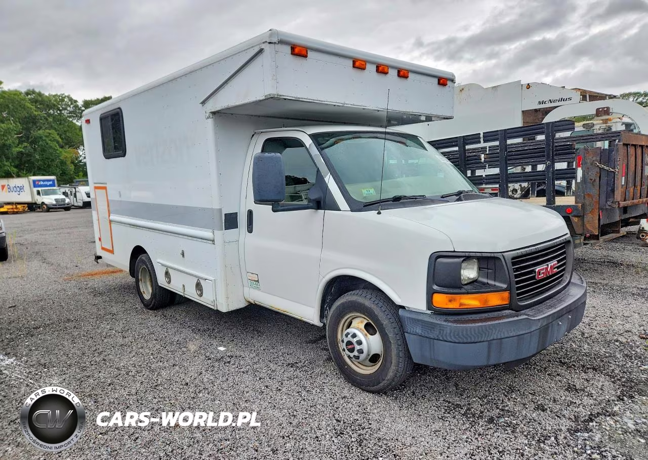 2007 GMC Savana Cutaway G3500 VIN:1GDJG31U171241424 - 4