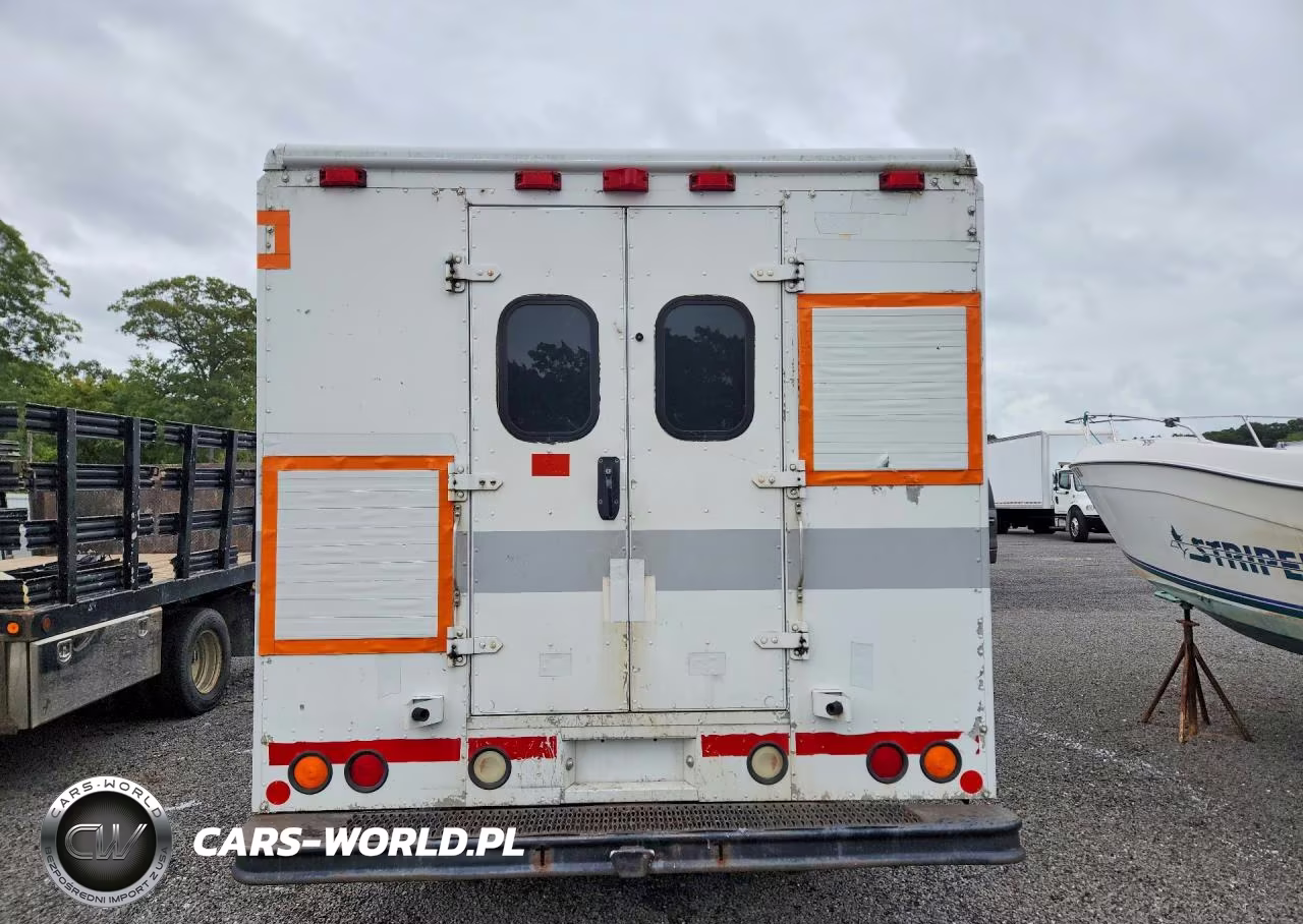 2007 GMC Savana Cutaway G3500 VIN:1GDJG31U171241424 - 6
