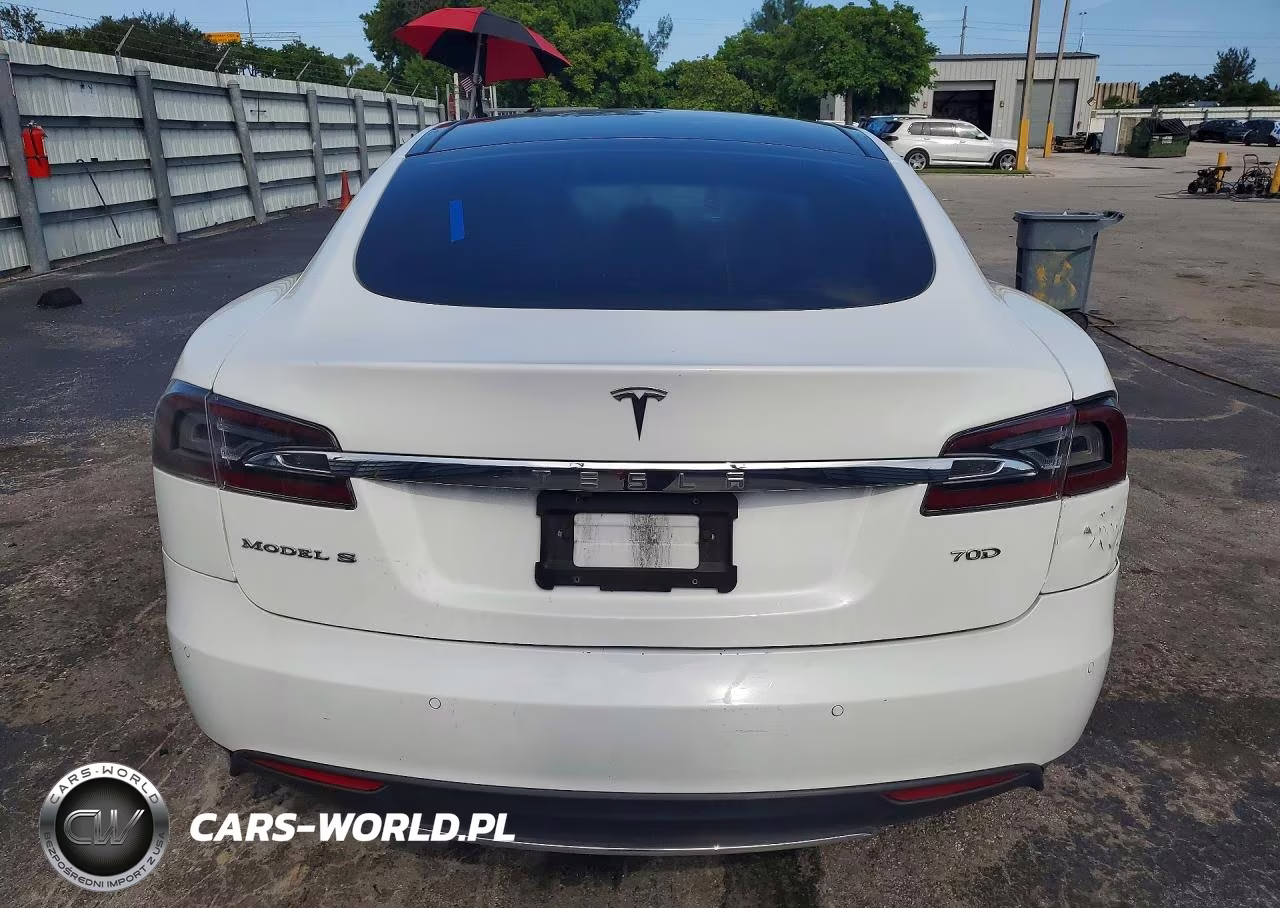 2015 Tesla Model S 70D VIN:5YJSA1S22FF096735 - 6