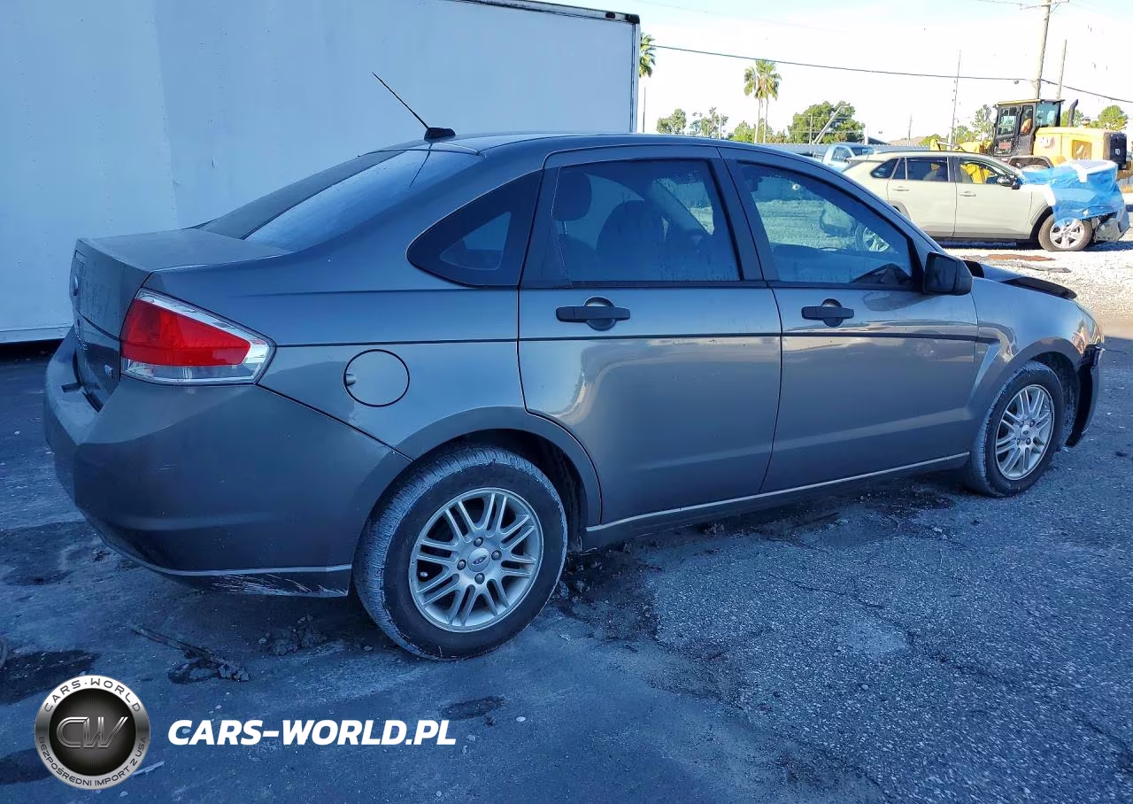 2009 Ford Focus Se VIN:1FAHP35N29W153340 - 3