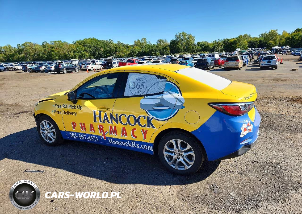 2018 Toyota Yaris Ia Base VIN:3MYDLBYV0JY327897 - 2