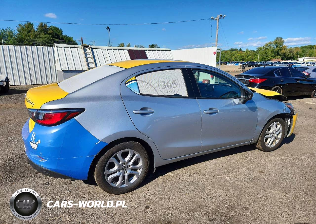 2018 Toyota Yaris Ia Base VIN:3MYDLBYV0JY327897 - 3