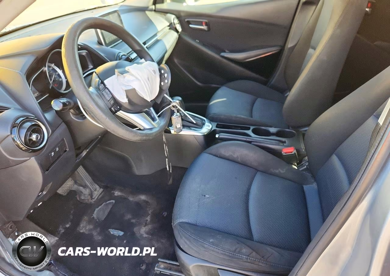2018 Toyota Yaris Ia Base VIN:3MYDLBYV0JY327897 - 7