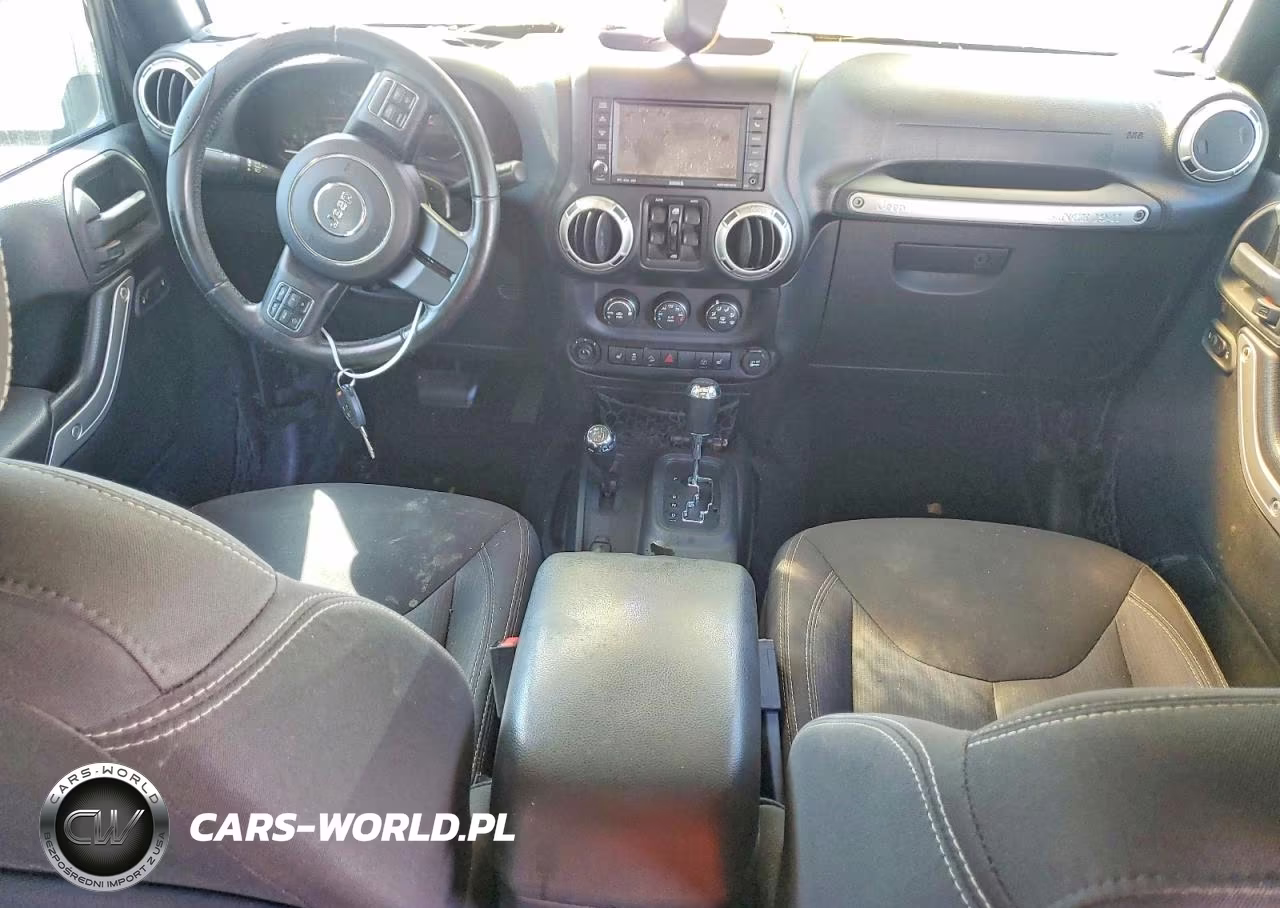2015 Jeep Wrangler Unlimited Sahara VIN:1C4HJWEG9FL524568 - 8