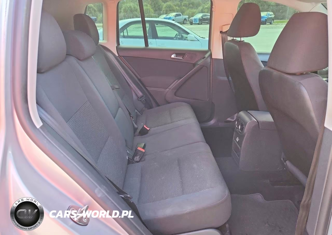 2013 Volkswagen Tiguan S VIN:WVGAV7AX5DW540209 - 11