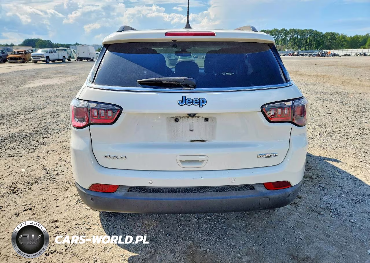 2018 Jeep Compass Latitude VIN:3C4NJDBB4JT103726 - 6