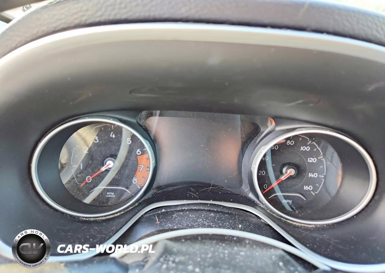 2018 Jeep Compass Latitude VIN:3C4NJDBB4JT103726 - 9