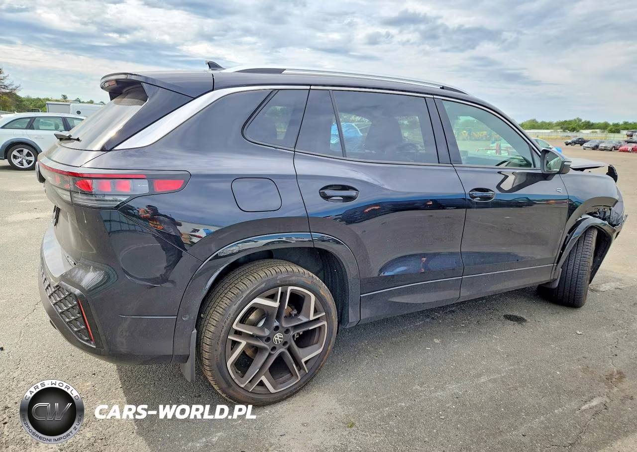 2026 Volkswagen Tiguan Sel R-Line Turbo VIN:3VVUW7RM7TM130486 - 3