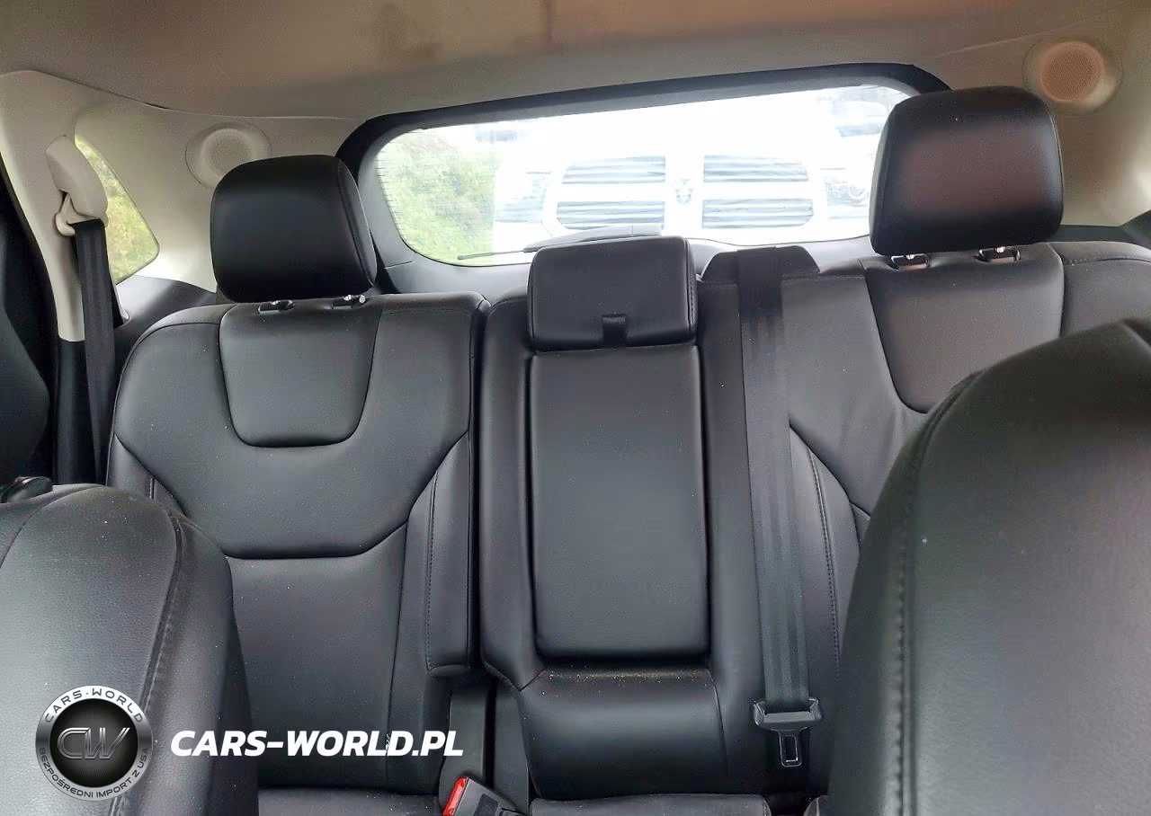 2018 Ford Edge Titanium VIN:2FMPK4K81JBC01775 - 10