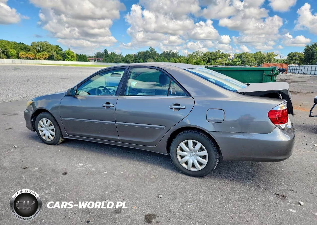 2005 Toyota Camry Le VIN:4T1BE32K75U502235 - 2