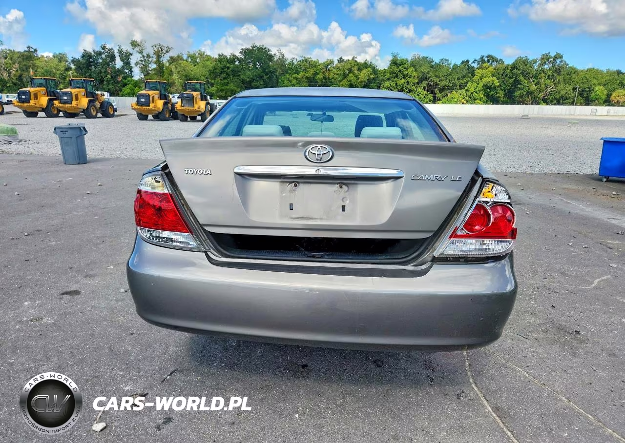 2005 Toyota Camry Le VIN:4T1BE32K75U502235 - 6