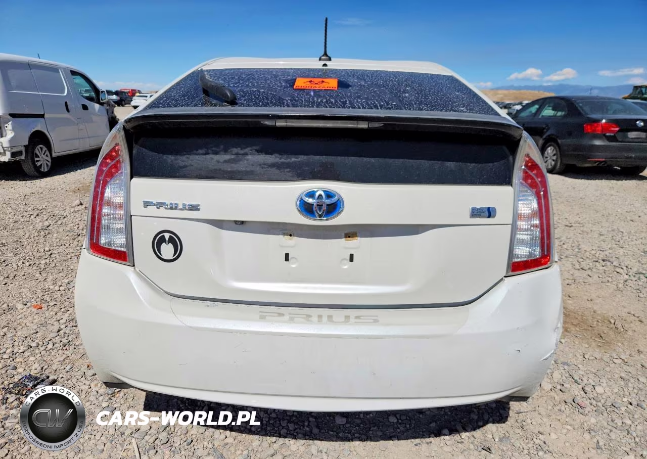 2014 Toyota Prius Three VIN:JTDKN3DU5E1777087 - 6