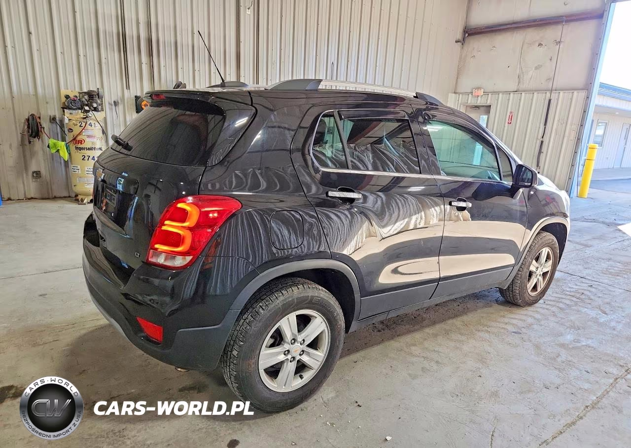 2020 Chevrolet Trax 1Lt VIN:KL7CJPSB5LB036063 - 3