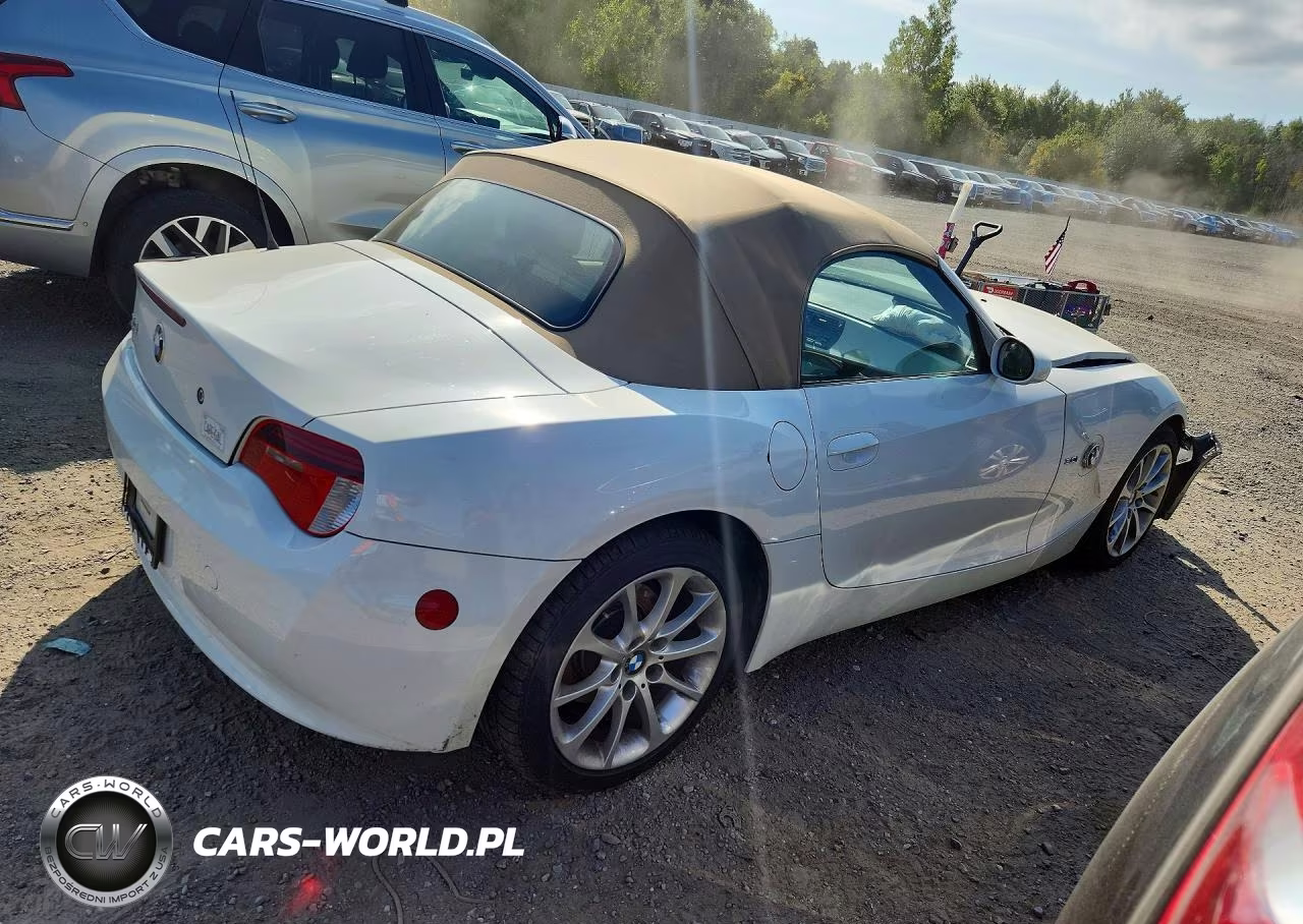 2006 BMW Z4 3.0 VIN:4USBU33516LW66369 - 3