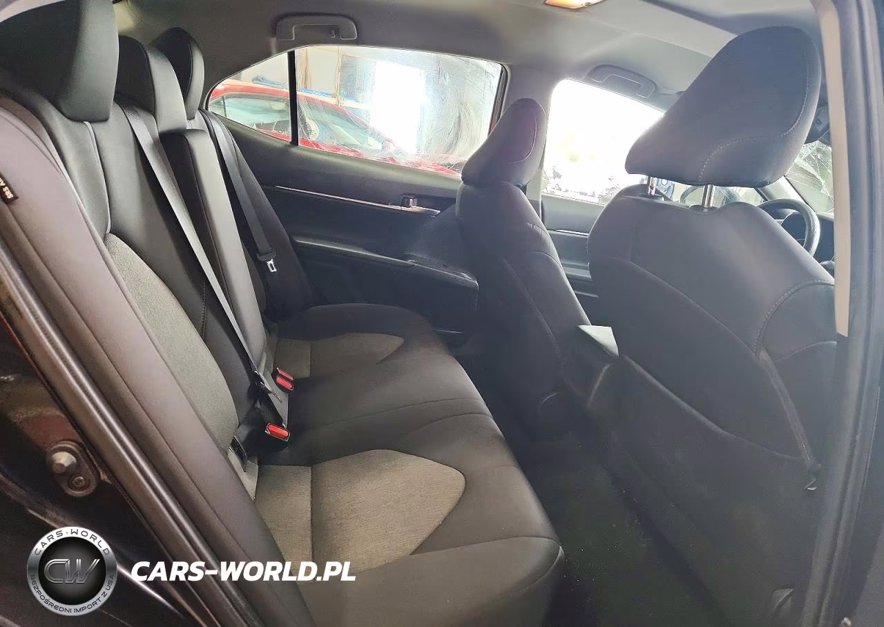2021 Toyota Camry Le VIN:4T1C11AK0MU448636 - 10