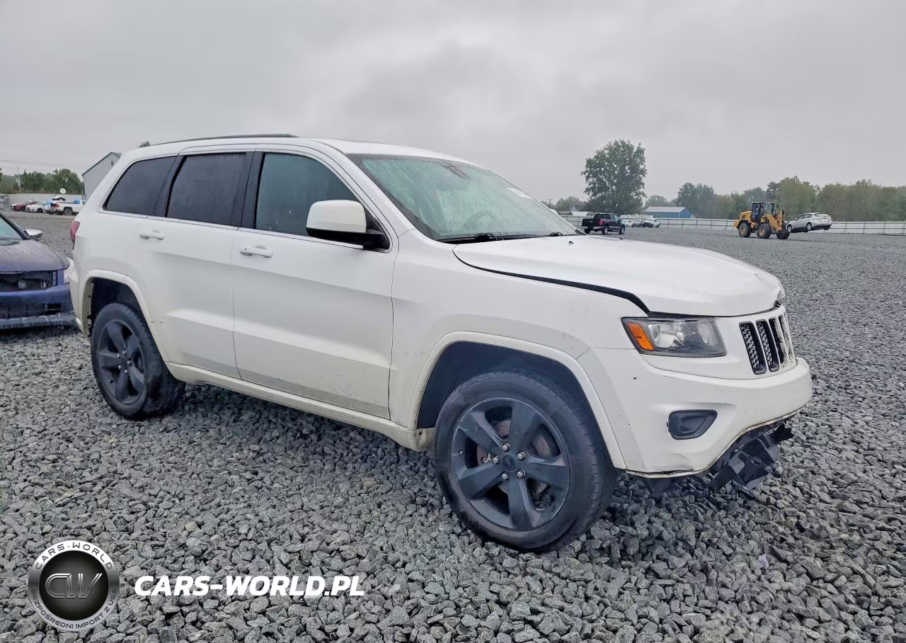 2015 Jeep Grand Cherokee Laredo VIN:1C4RJFAG6FC875481 - 4