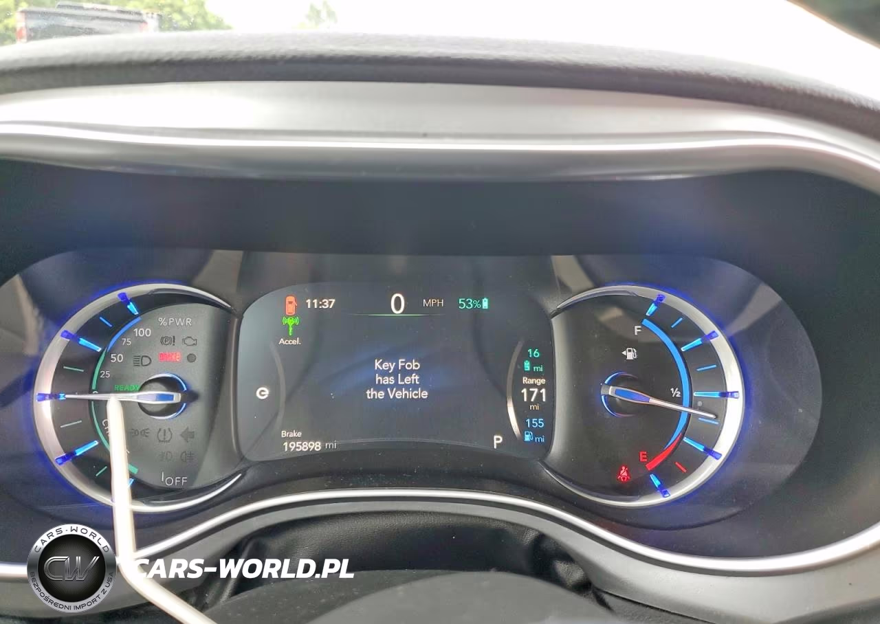 2018 Chrysler Pacifica Hybrid Limited VIN:2C4RC1N72JR159166 - 9