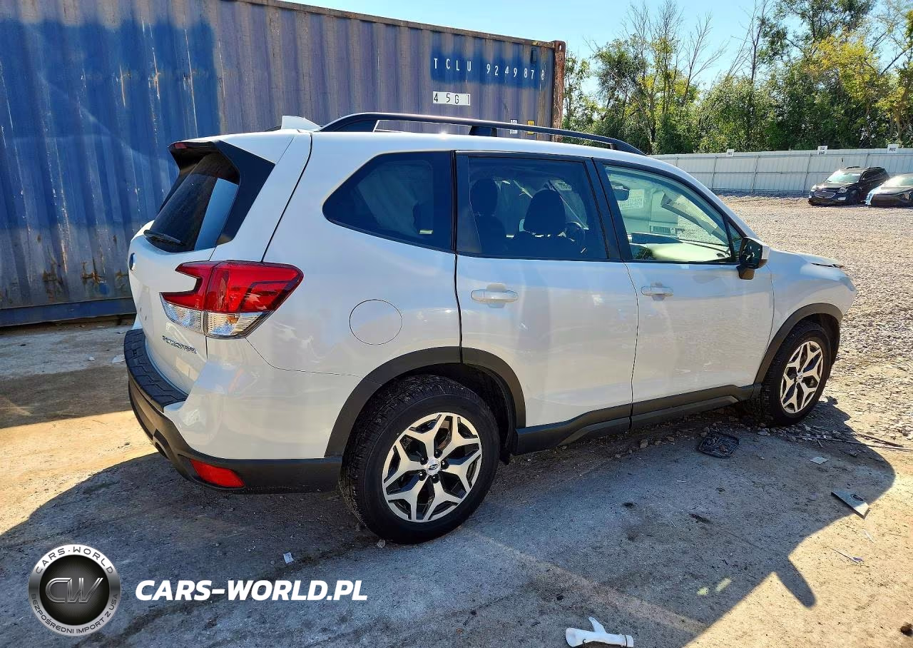 2020 Subaru Forester Premium VIN:JF2SKAJC1LH550378 - 3