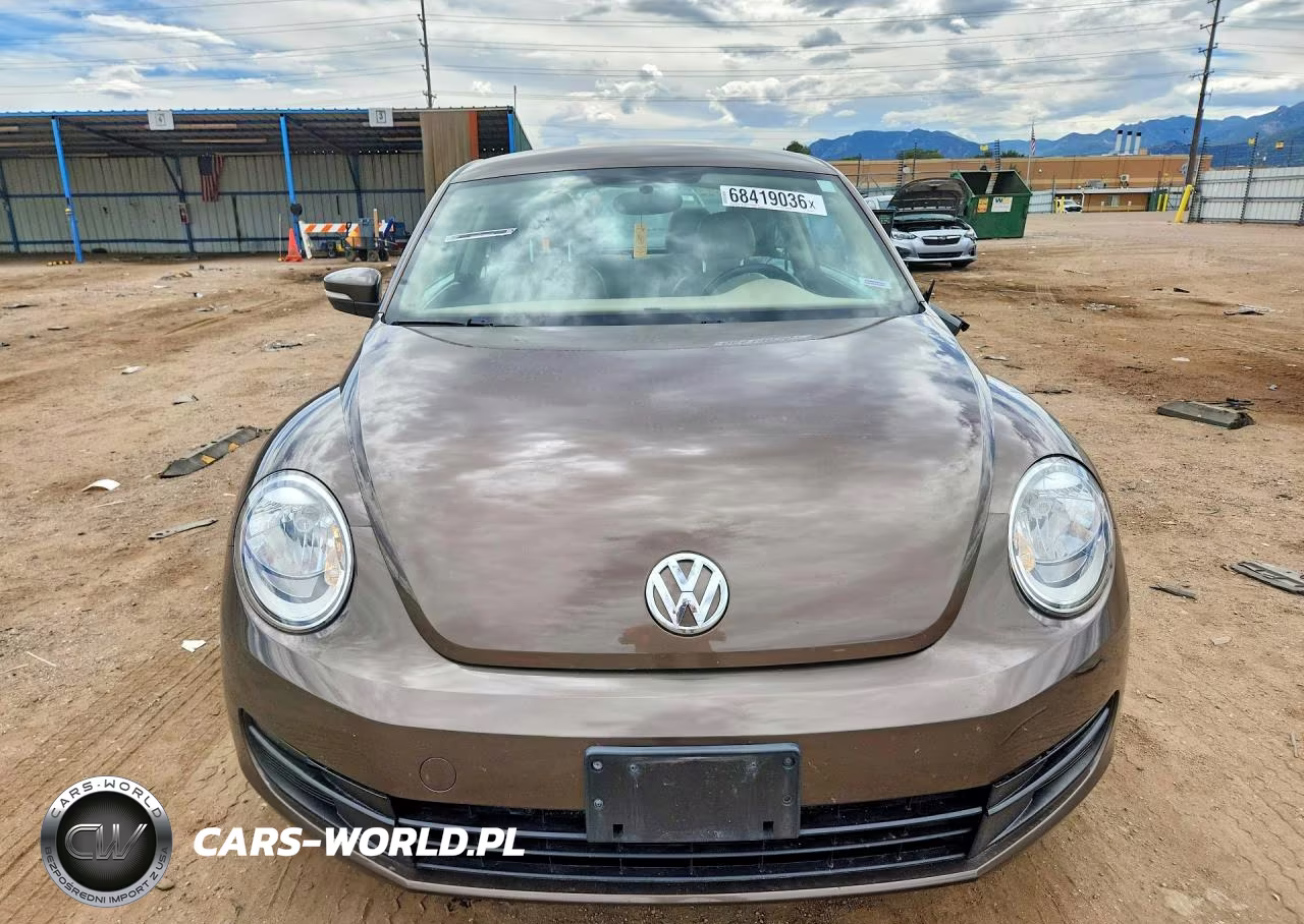 2013 Volkswagen Beetle VIN:3VWJP7AT5DM661914 - 5