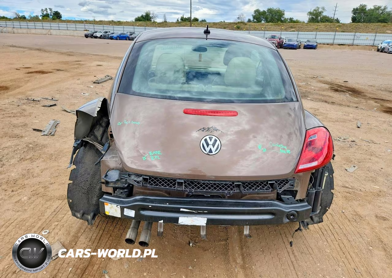 2013 Volkswagen Beetle VIN:3VWJP7AT5DM661914 - 6