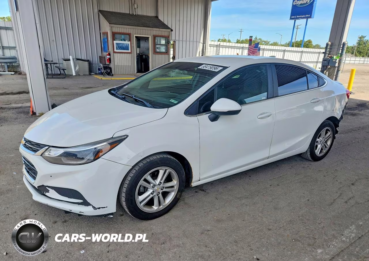2017 Chevrolet Cruze Lt VIN:1G1BE5SM9H7143919 - 1