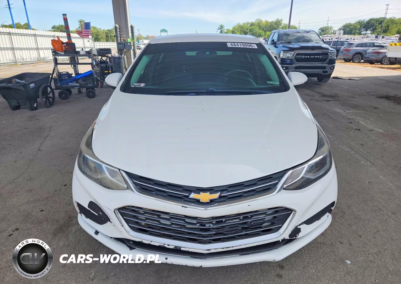 2017 Chevrolet Cruze Lt VIN:1G1BE5SM9H7143919 - 5