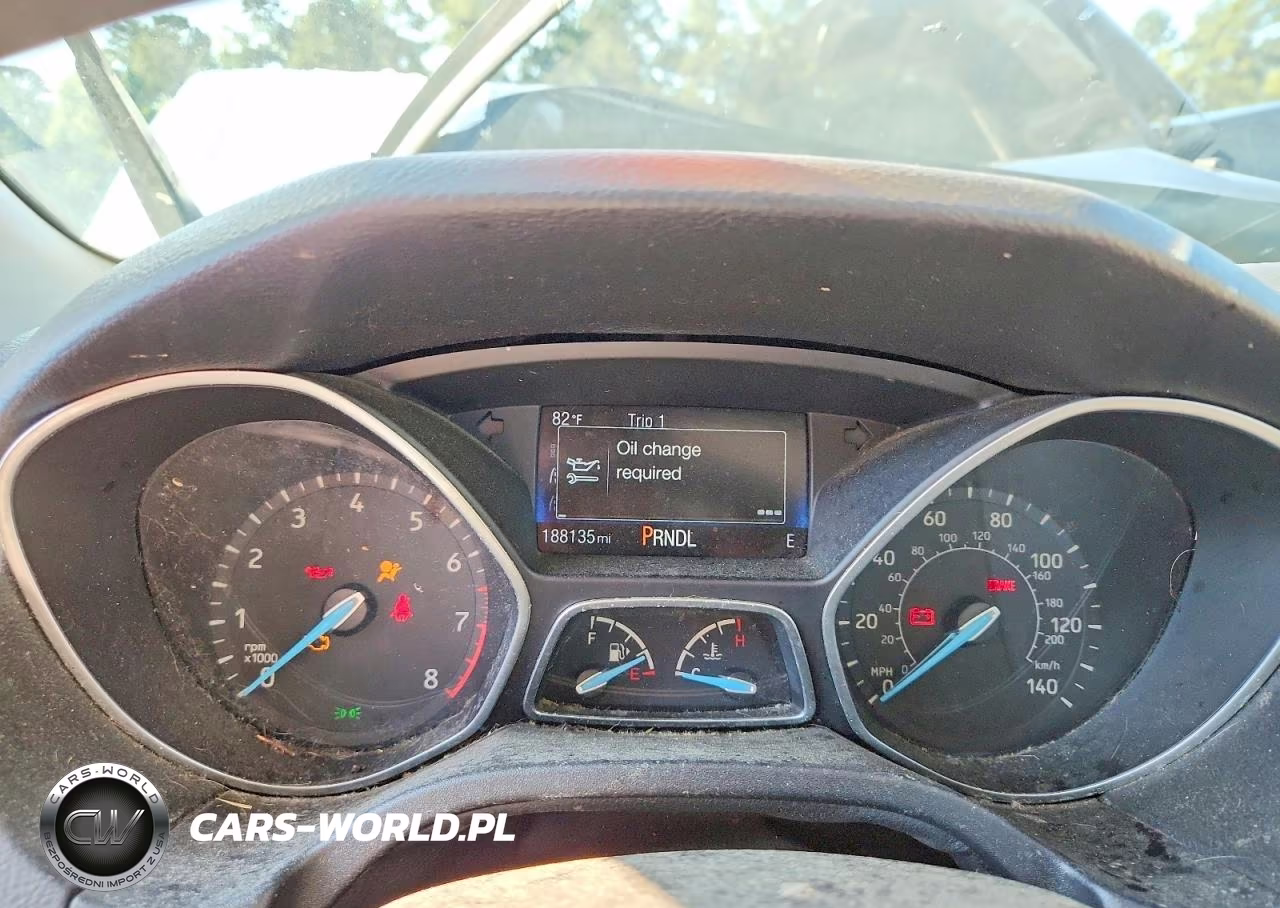 2015 Ford Focus Se VIN:1FADP3F23FL340697 - 9