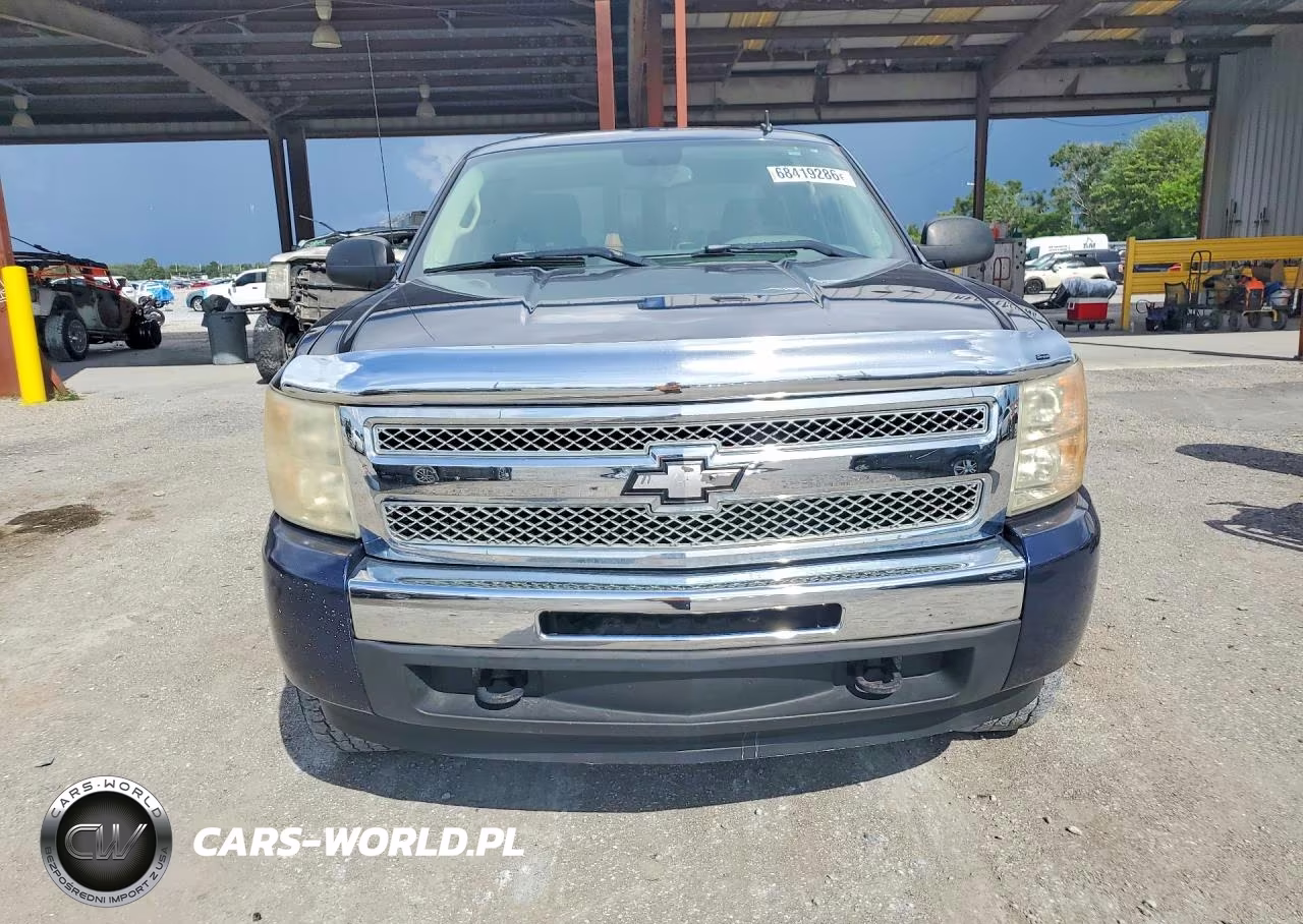 2010 Chevrolet Silverado K1500 Ls VIN:3GCRKREA7AG109575 - 5