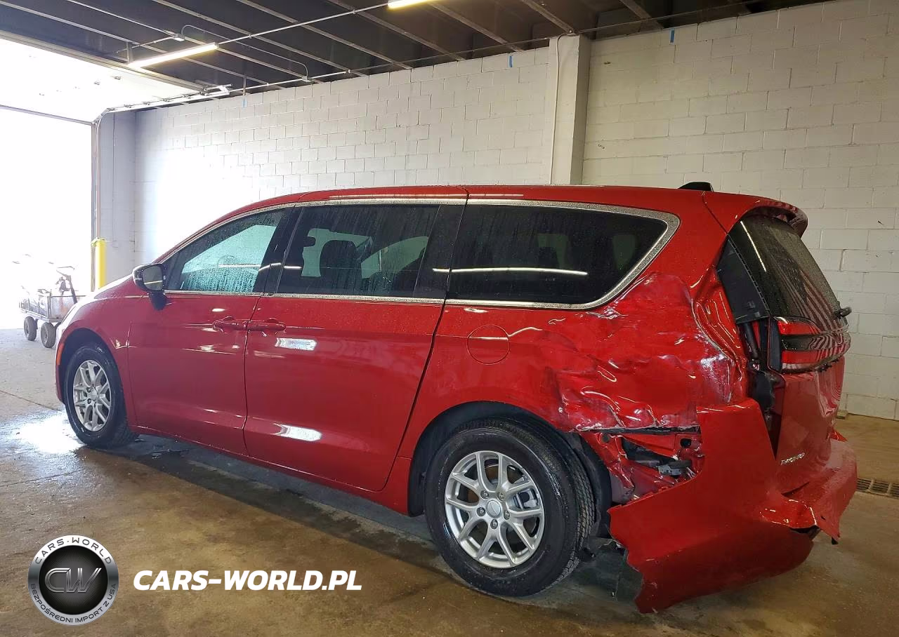 2027 Chrysler Pacifica Select VIN:2C4RC1BG2VR586132 - 2