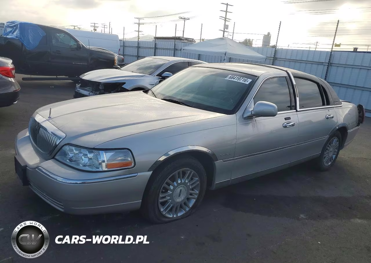 2006 Lincoln Town Car Signature Limited – zdjęcie 1 z 12