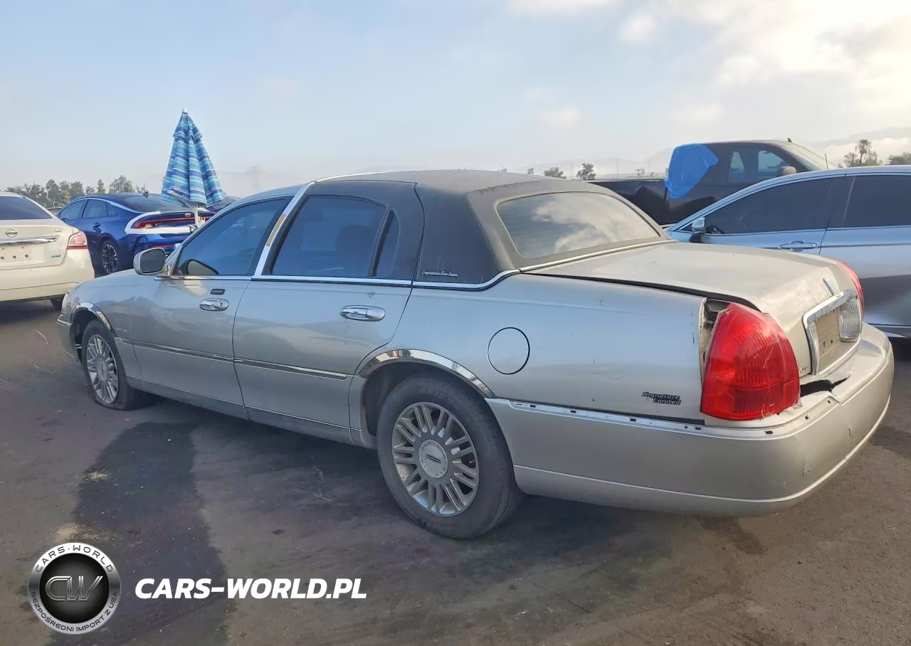 2006 Lincoln Town Car Signature Limited VIN:1LNHM82WX6Y626314 - 2