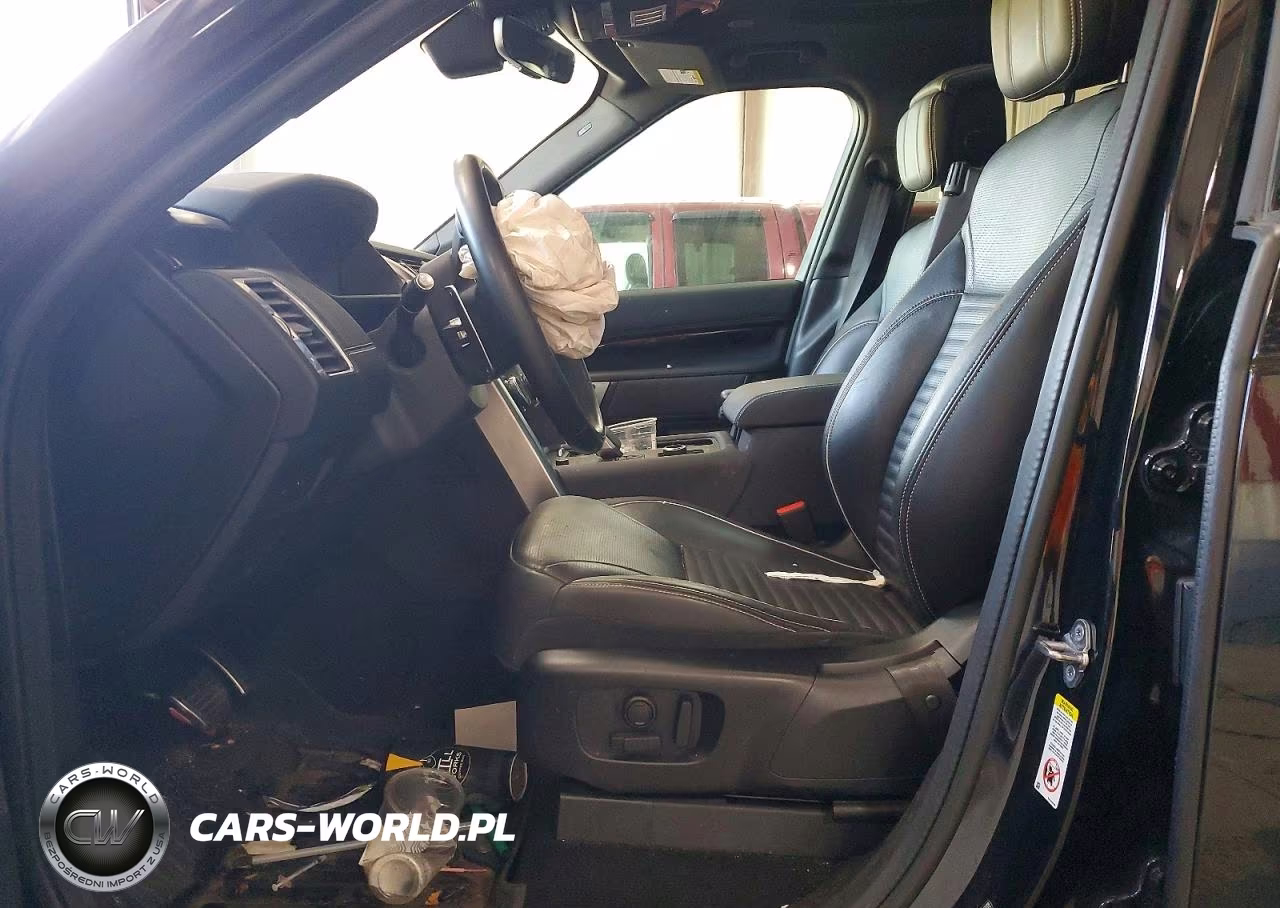 2023 Land Rover Discovery S R-Dynamic VIN:SALRT2EX9P2472320 - 7