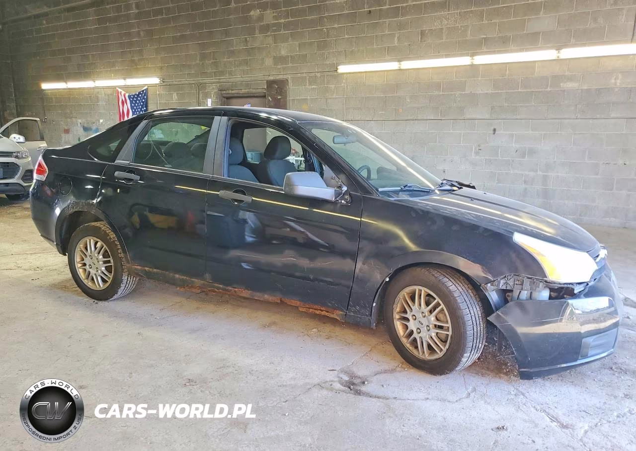 2010 Ford Focus Se VIN:1FAHP3FN0AW150293 - 4