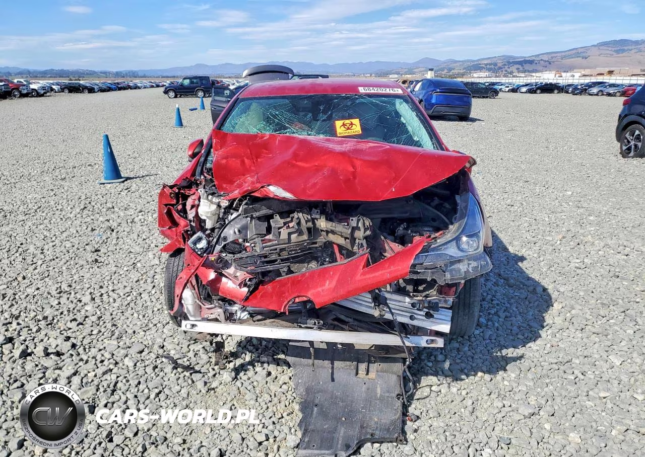 2022 Toyota Prius Le VIN:JTDKAMFU9N3156809 - 5
