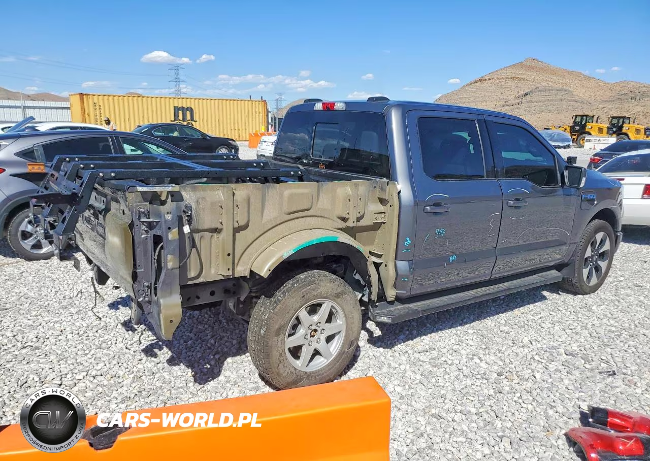 2023 Ford F150 Lightning Pro VIN:1FT6W1EV7PWG16482 - 3