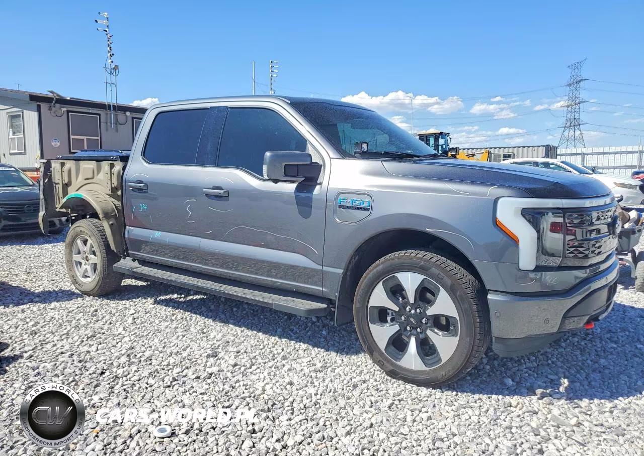 2023 Ford F150 Lightning Pro VIN:1FT6W1EV7PWG16482 - 4