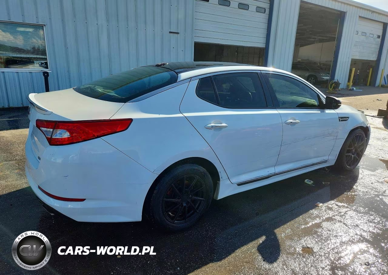 2013 Kia Optima Sx VIN:5XXGR4A62DG095325 - 3