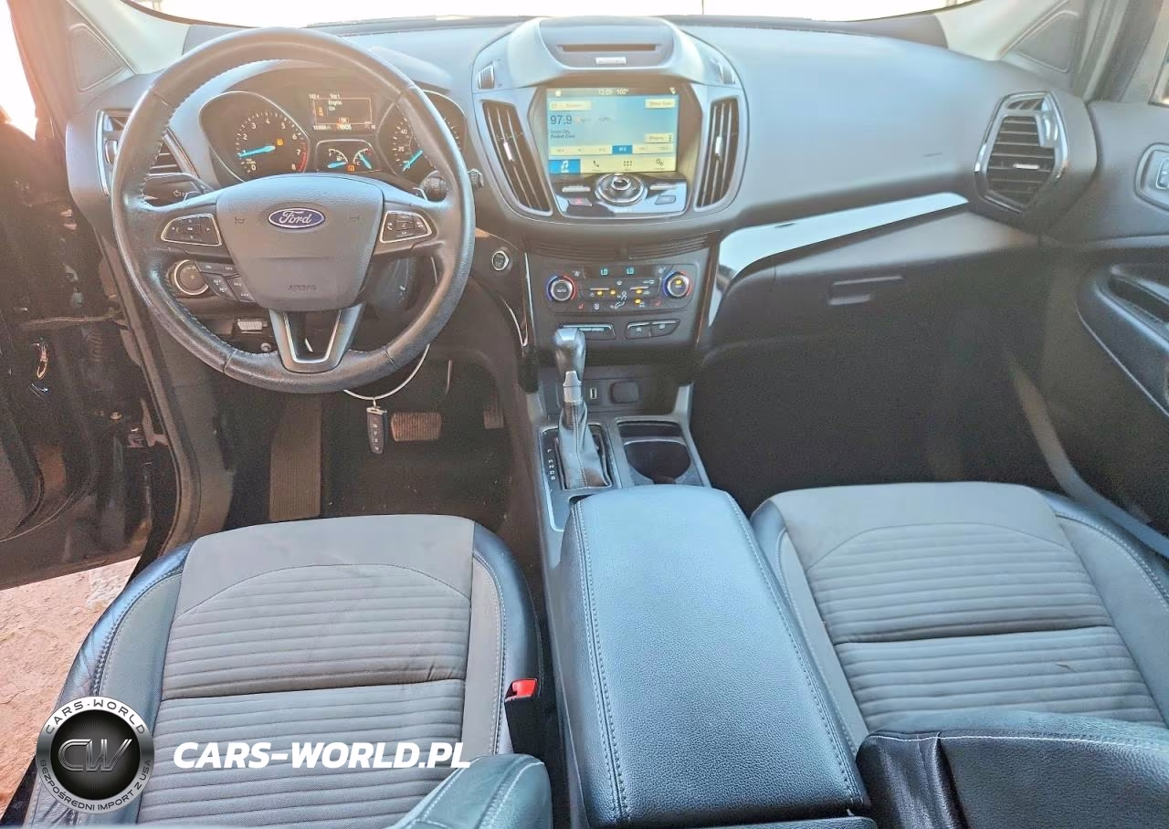 2017 Ford Escape Titanium VIN:1FMCU0JDXHUE66313 - 8