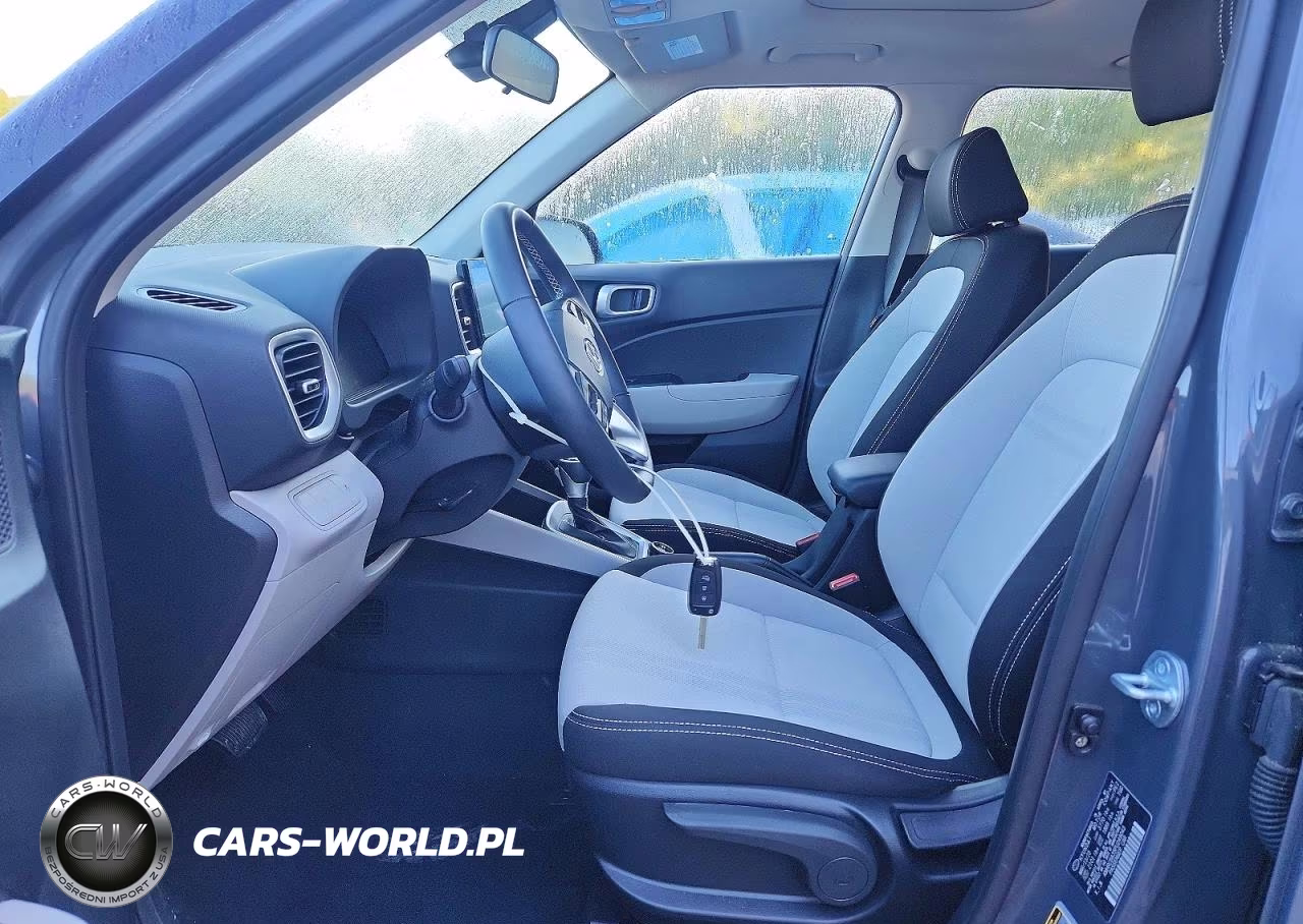 2023 Hyundai Venue Sel VIN:KMHRC8A35PU249043 - 7