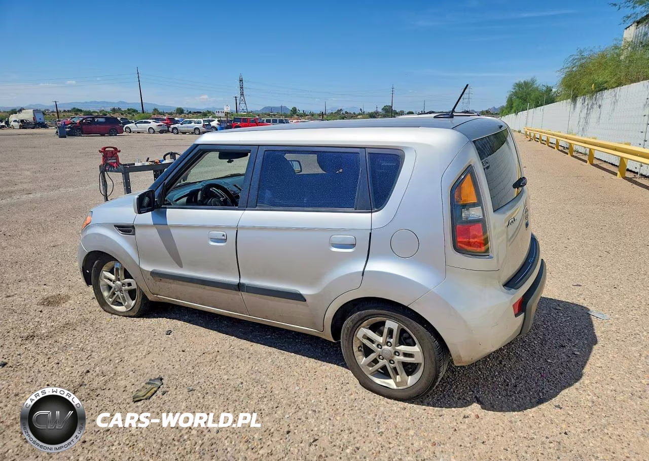 2010 Kia Soul + VIN:KNDJT2A29A7176755 - 2