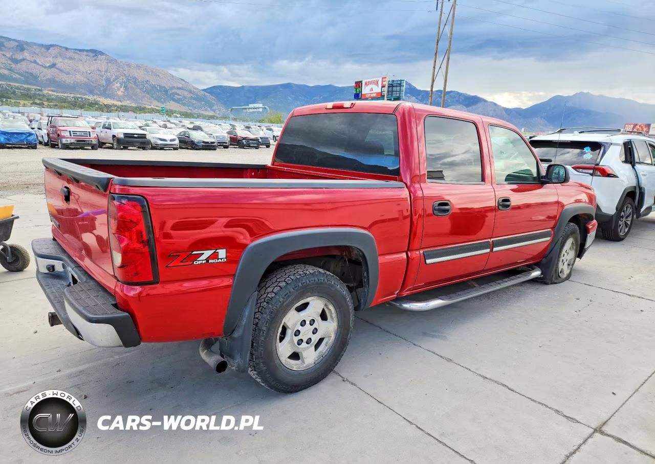 2006 Chevrolet Silverado K1500 VIN:2GCEK13T261226436 - 3
